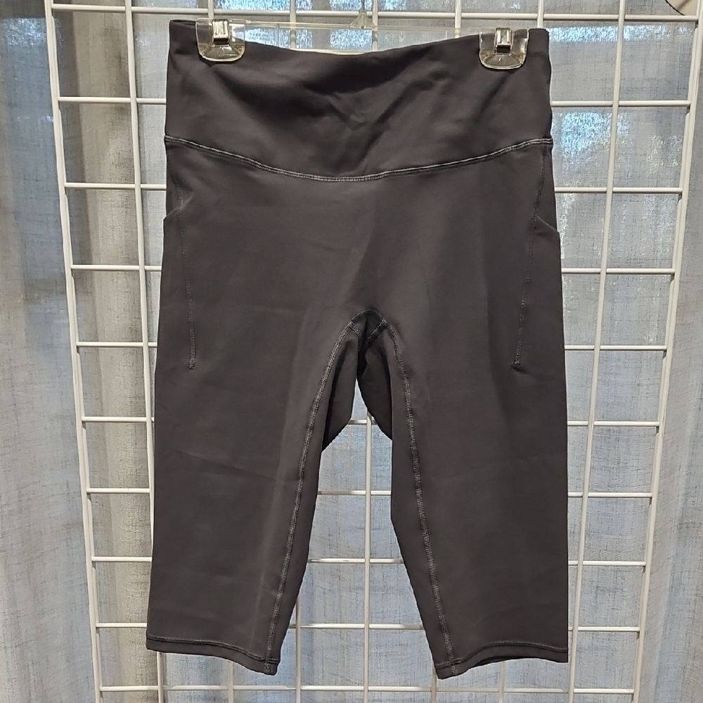 Women's High-Waist Athletic 15" Leggings Pocketed — Gray NWT